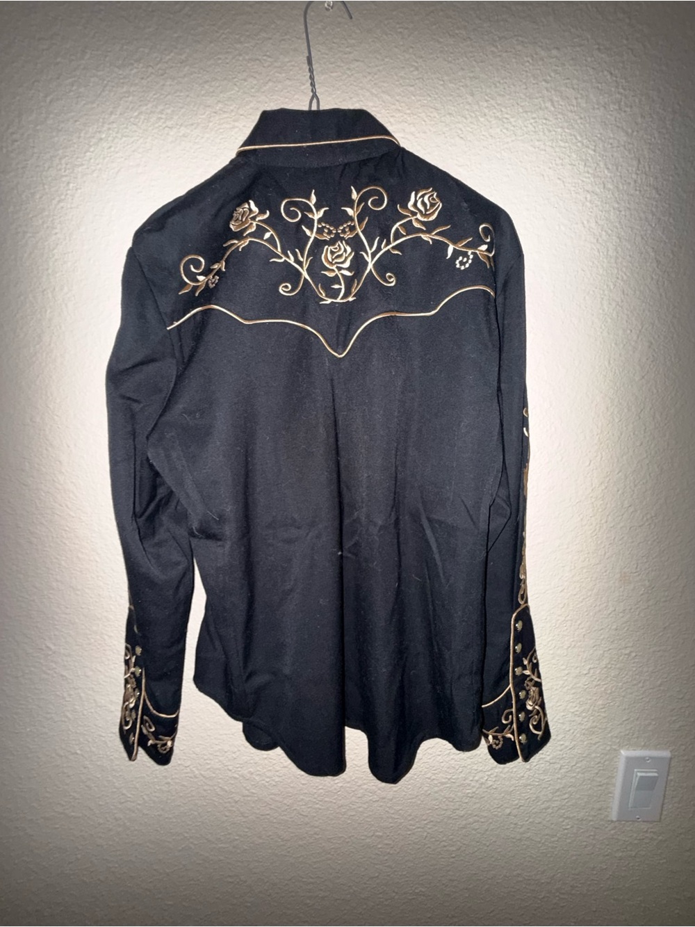 Scully Black Western Embroidered Shirt Jacket with Gold Stitching - Picture 7 of 8